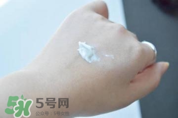 素顏霜對(duì)皮膚有傷害嗎？素顏霜對(duì)皮膚的傷害大嗎？