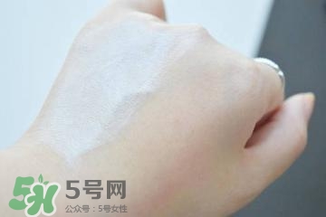 素顏霜對(duì)皮膚有傷害嗎？素顏霜對(duì)皮膚的傷害大嗎？