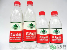 農(nóng)夫山泉和怡寶哪個好？農(nóng)夫山泉好還是怡寶好？