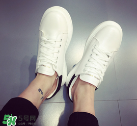 麥昆小白鞋怎么看真假？麥昆小白鞋真假對(duì)比
