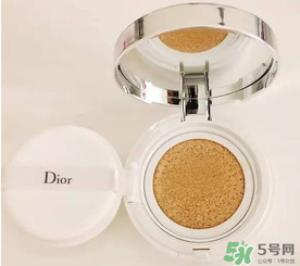 dior迪奧氣墊好用嗎？dior迪奧氣墊和蘭蔻氣墊哪個(gè)好用？