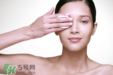 卸妝后眼睛模糊怎么辦？卸妝后眼睛模糊怎么處理？