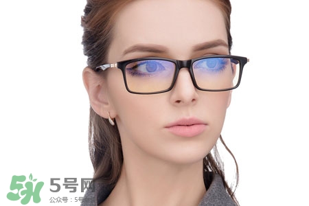 洗手液可以洗眼鏡嗎？眼鏡可以用洗手液洗嗎？