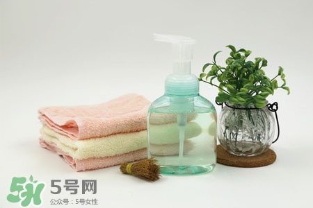 洗手液可以洗毛巾嗎？毛巾可以用洗手液洗嗎？