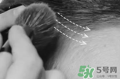 發(fā)際線高適合什么發(fā)型？發(fā)際線高怎么辦