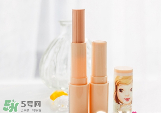 愛麗小屋唇部遮瑕膏怎么樣？愛麗小屋唇部遮瑕膏好用嗎？
