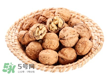 乙肝小三陽(yáng)可以吃核桃嗎？乙肝大三陽(yáng)可以吃核桃嗎？