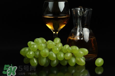 乙肝患者能喝紅酒嗎？喝紅酒對乙肝有影響嗎？