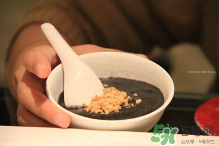 芝麻糊怎么沖？芝麻糊怎么沖沒(méi)疙瘩？