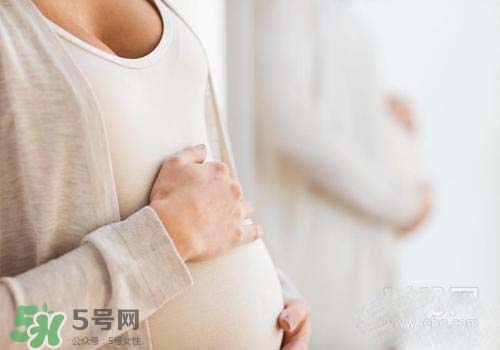 孕婦可以經(jīng)常摸肚子嗎？孕婦經(jīng)常摸肚子會怎樣？