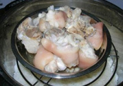 腌豬腳放多少鹽？腌臘豬腳放多少鹽？