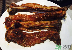 烤箱烤羊排多長(zhǎng)時(shí)間？烤箱烤羊排的溫度和時(shí)間
