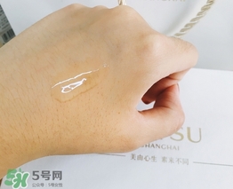 美容液是精華液嗎？美容液和精華液的區(qū)別