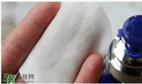 美容液是化妝水嗎？美容液和化妝水的區(qū)別