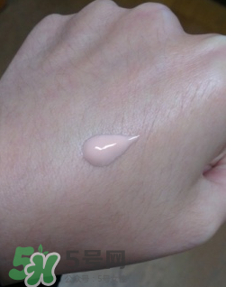 dior迪奧夢幻美肌修顏乳怎么用？迪奧修顏乳怎么用