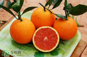 血橙和普通橙子有什么區(qū)別？血橙比普通的橙子好吃嗎？