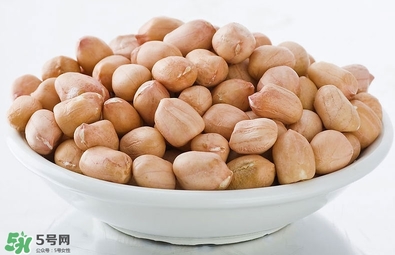冬天吃花生好嗎？冬天吃花生會(huì)上火嗎？