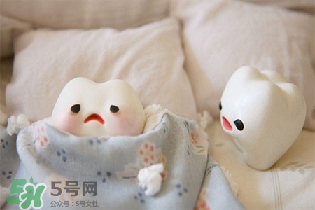 刷牙后吃東西發(fā)苦正常嗎？為什么刷牙后吃東西發(fā)苦？