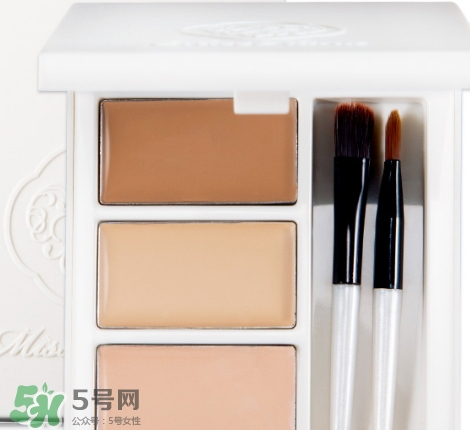 花娜小姐三色遮瑕膏怎么用？miss hana花娜小姐遮瑕膏使用方法