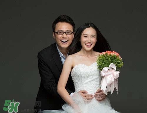 拍婚紗照可以戴眼鏡嗎？拍婚紗照戴眼鏡好不好？