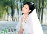 拍婚紗照可以戴眼鏡嗎？拍婚紗照戴眼鏡好不好？