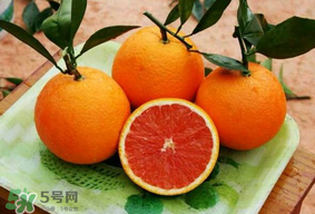 血橙上火嗎？血橙吃多了會(huì)上火嗎？