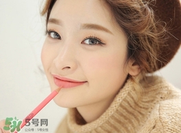 豆沙色口紅怎么化？豆沙色口紅怎么涂好看？