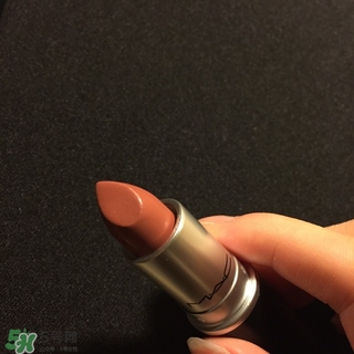 mac唇膏奶茶色是幾號？mac唇膏mocha試色