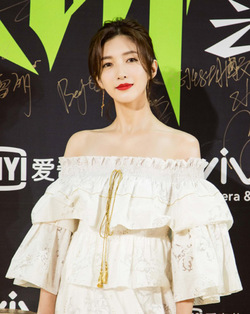 極光紅是什么顏色？極光紅口紅試色
