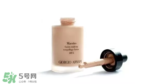 tom ford和阿瑪尼哪個好？tom ford和阿瑪尼口紅唇釉哪個好？