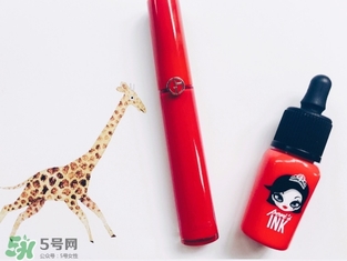 涂唇釉嘴唇干是怎么回事？涂唇釉嘴唇干怎么辦？