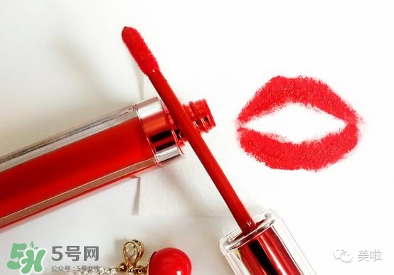 唇釉顯唇紋怎么辦？不顯唇紋的唇釉推薦？