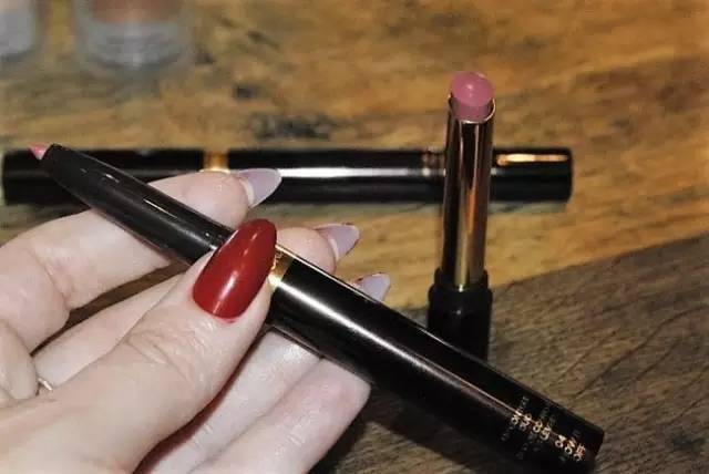 tom ford和迪奧哪個(gè)好？tom ford口紅和dior口紅哪個(gè)好？