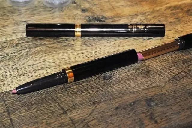 tom ford和迪奧哪個(gè)好？tom ford口紅和dior口紅哪個(gè)好？