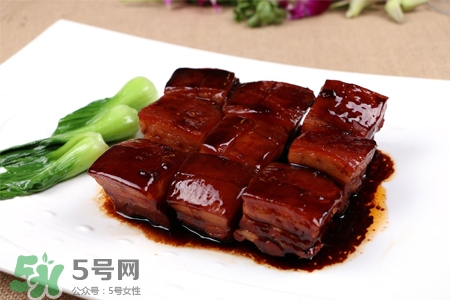 紅燒肉可以用紅糖嗎？紅燒肉用紅糖還是白糖？
