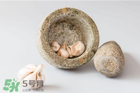 大蒜熱量是多少？吃大蒜會(huì)胖嗎？