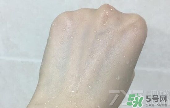 安耐曬金瓶怎么樣？安耐曬金瓶好用嗎？