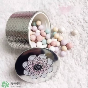 散粉會(huì)浮粉嗎？散粉浮粉怎么辦？
