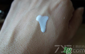 安耐曬金瓶怎么樣？安耐曬金瓶好用嗎？