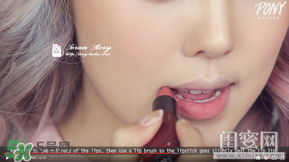 煙熏玫瑰色適合什么膚色？煙熏玫瑰色口紅適合黃皮嗎？