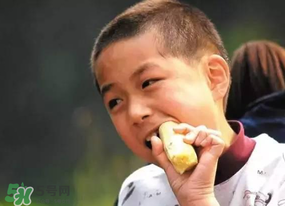 吃甘蔗嘴爛了怎么辦？吃甘蔗嘴角爛了怎么辦？