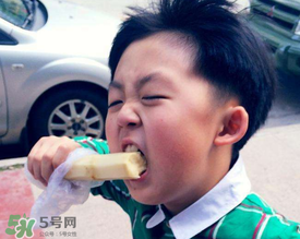 拉肚子可以吃甘蔗嗎？寶寶拉肚子能吃甘蔗嗎？