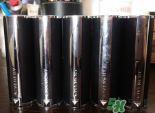 紀(jì)梵希小羊皮是啞光嗎？紀(jì)梵希小羊皮干不干？