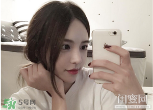 煙熏玫瑰色適合什么膚色？煙熏玫瑰色口紅適合黃皮嗎？