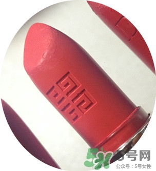 紀(jì)梵希小羊皮是啞光嗎？紀(jì)梵希小羊皮干不干？