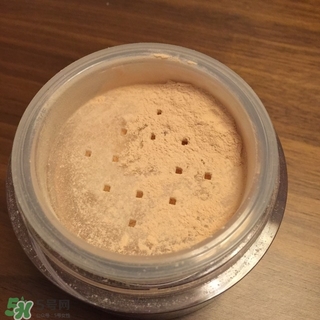 bareminerals什么值得買？bareminerals貝茗明星產(chǎn)品
