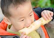 吃甘蔗舌頭為什么會破？吃甘蔗舌頭破了怎么辦？