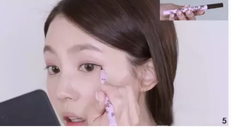 干玫瑰色妝容怎么化？干玫瑰色妝容畫法步驟