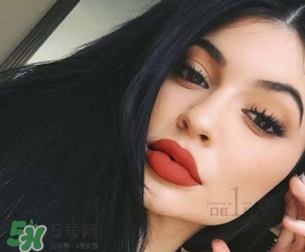磚紅色和豆沙色的區(qū)別 磚紅色和豆沙色哪個好看？