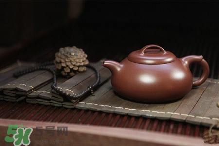 紫砂壺如何鑒別好壞？怎樣辨別紫砂壺的好壞？